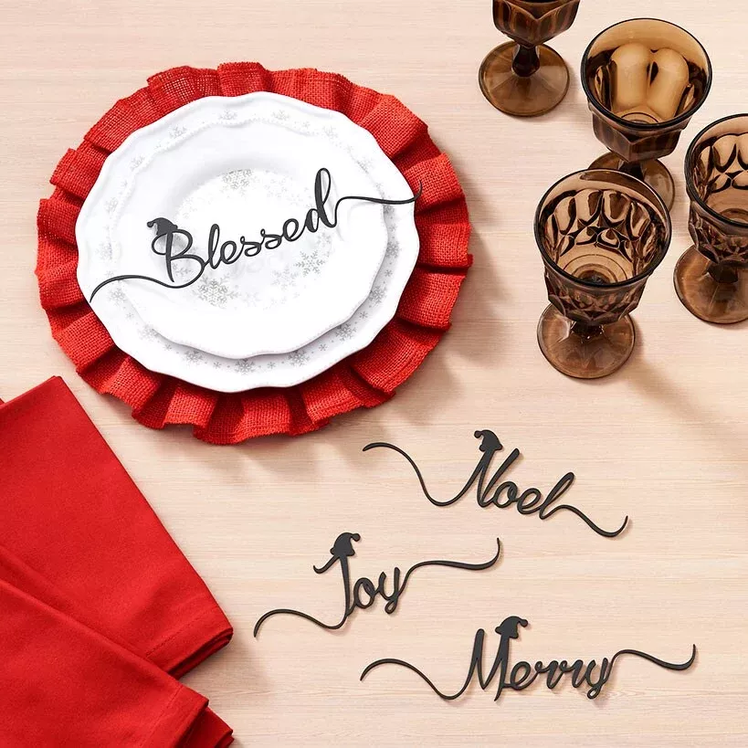 Christmas Place Setting Sentiment Word Decor or Salad Plates - Set of 4
