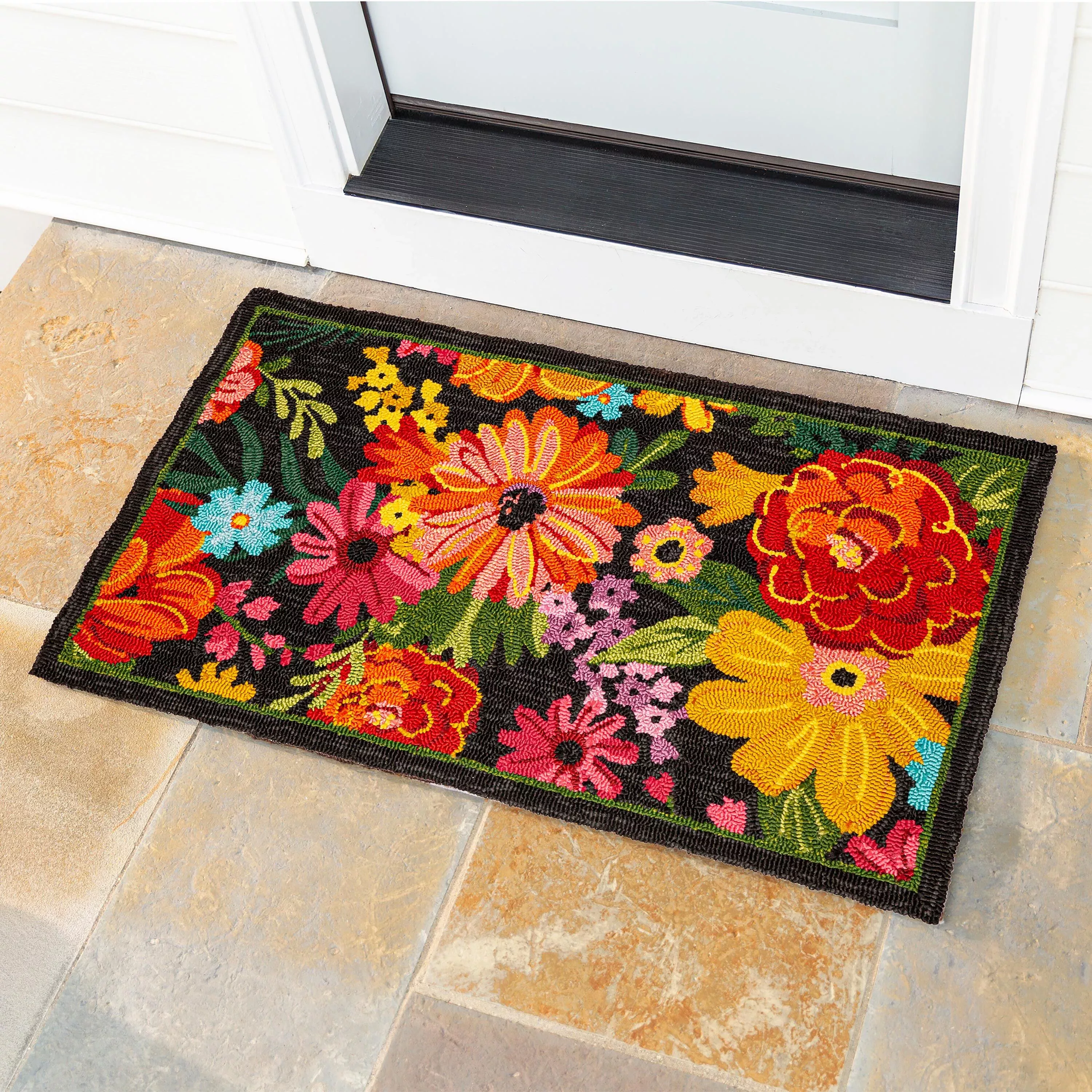 Indoor/Outdoor Fresh Picked Hand-Hooked Polypropylene Accent Rug