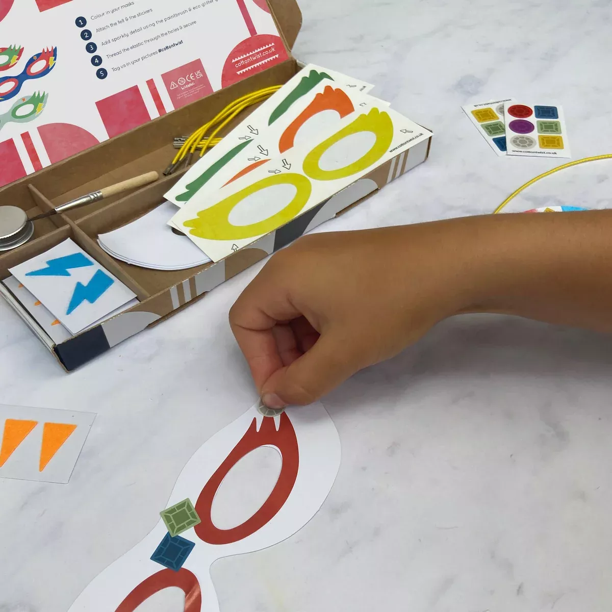 Superhero Masks Craft Activity Kit - Cotton Twist